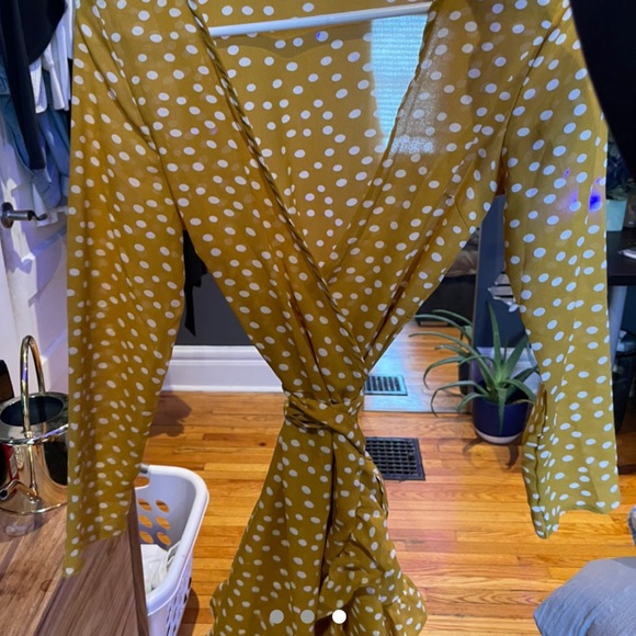 SOLD-Yellow polka dot wrap dress with ruffled-trim - Picture 4 of 4